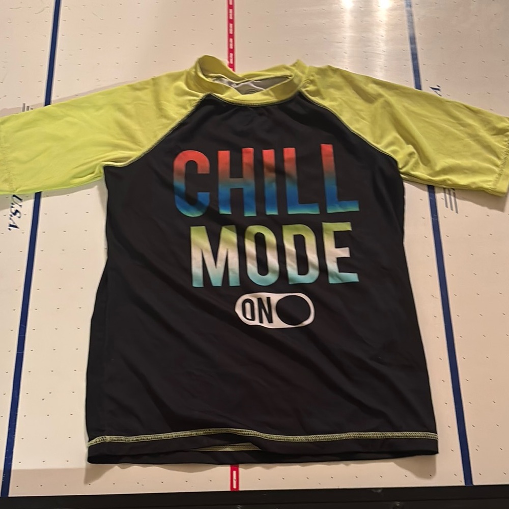 Wonder Nation Black and Yellow Kids Rashguard Boys Size 8 Used
